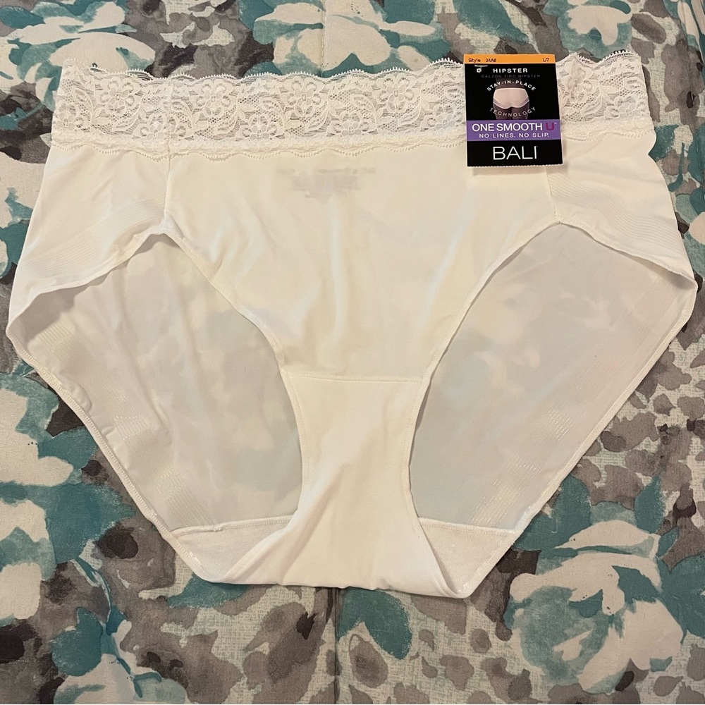 Bali One Smooth U Hipster panty-Size 7